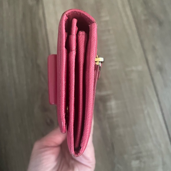 Prada Long Wallet Pink with chain - Picture 6 of 8
